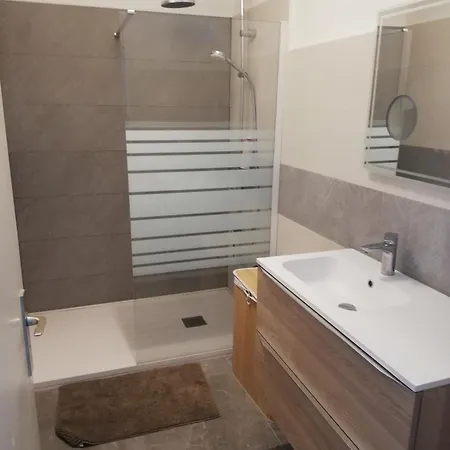 Charmant Appartement * Fréjus