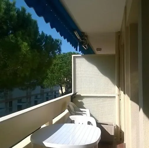 Charmant Appartement * Frejus